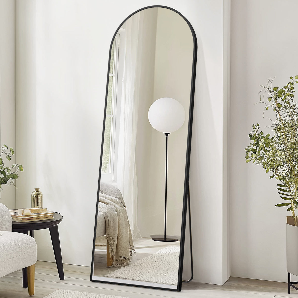 Arched Full-Length Floor Mirror detail