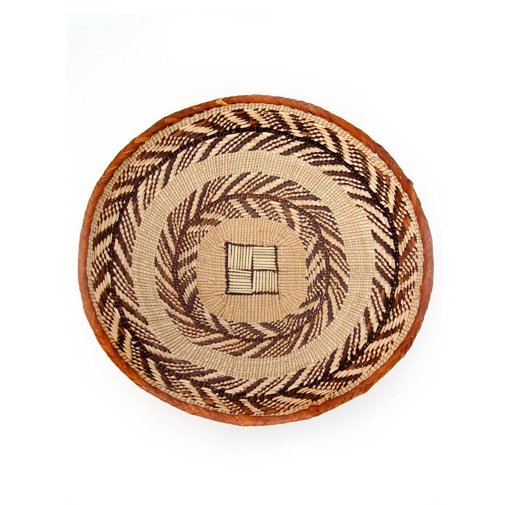 Tonga basket, weave and herringbone rim detail