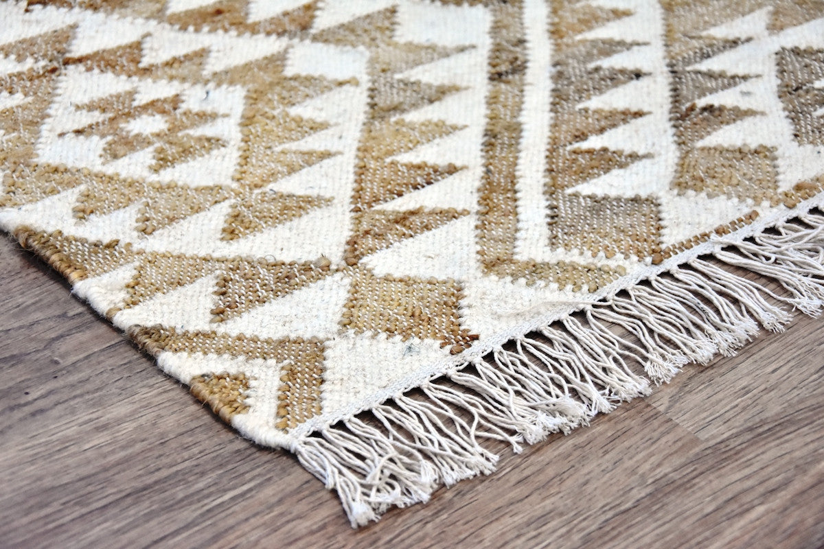 Kilim jute and wool rug, view 2