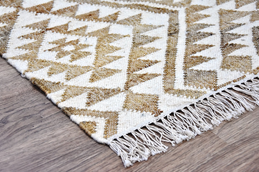 Kilim jute and wool rug, view 3