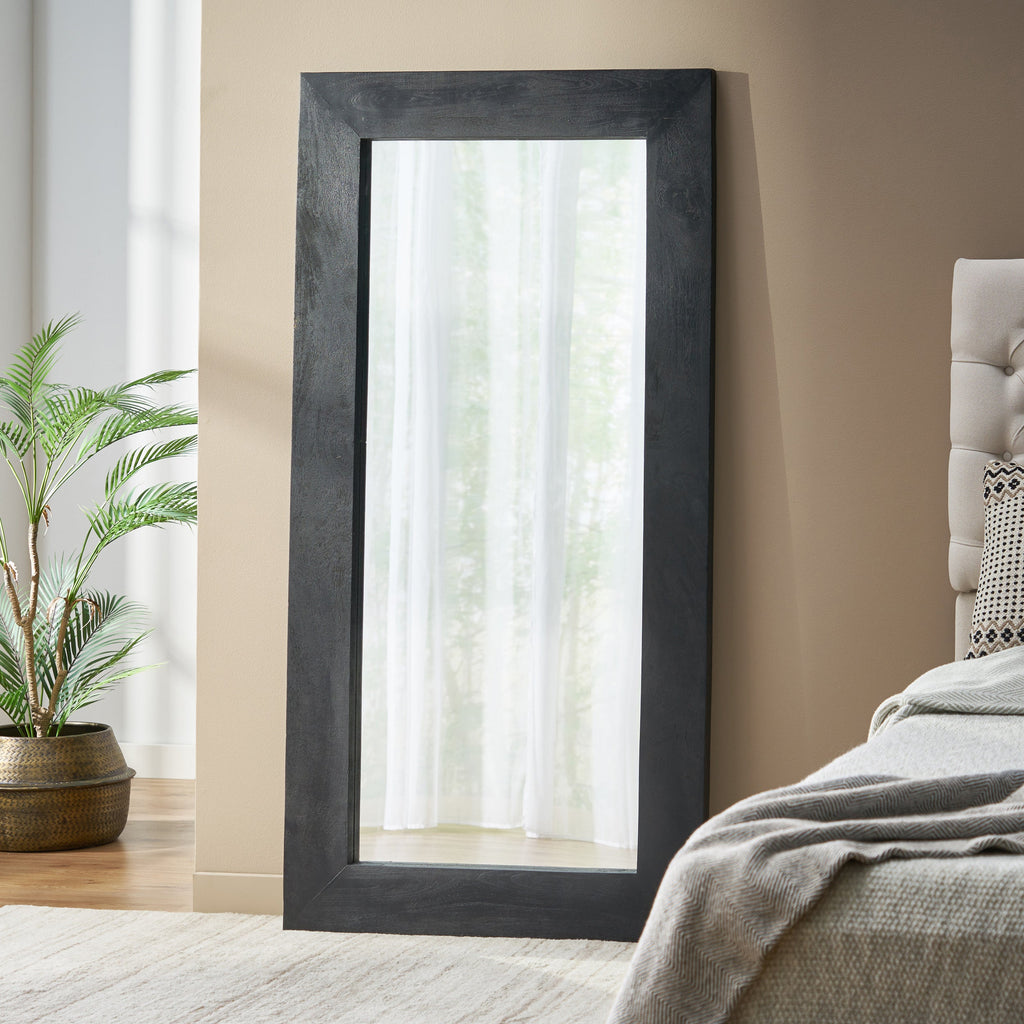 Mango wood full-length standing mirror, view 3
