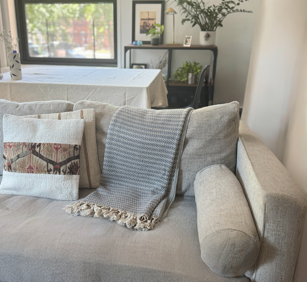 Bosphore throw blanket, view 4