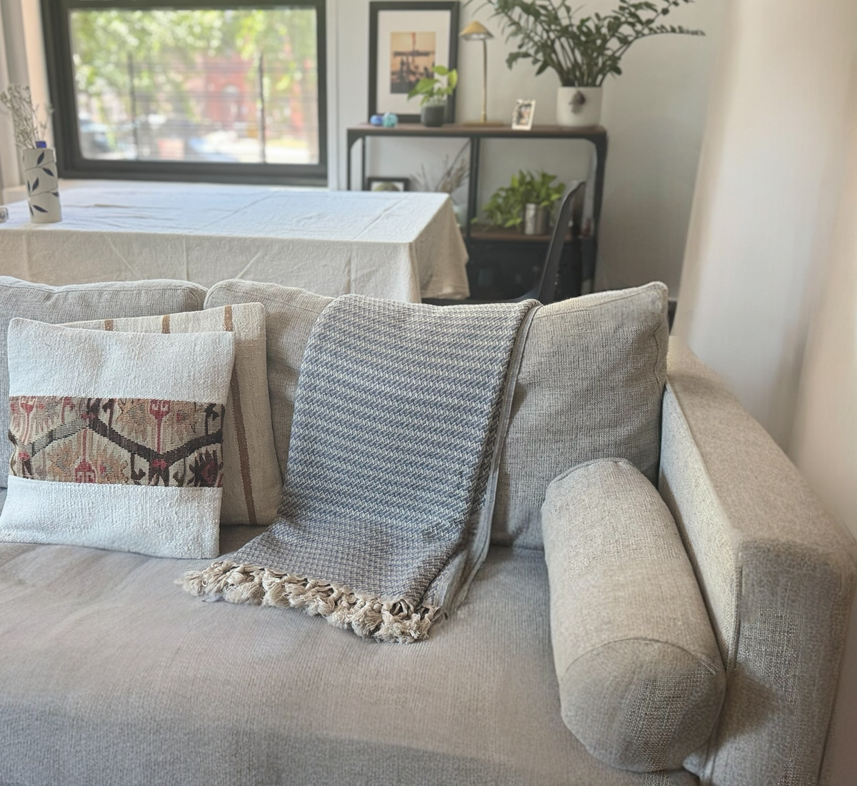 Bosphore throw blanket, view 4