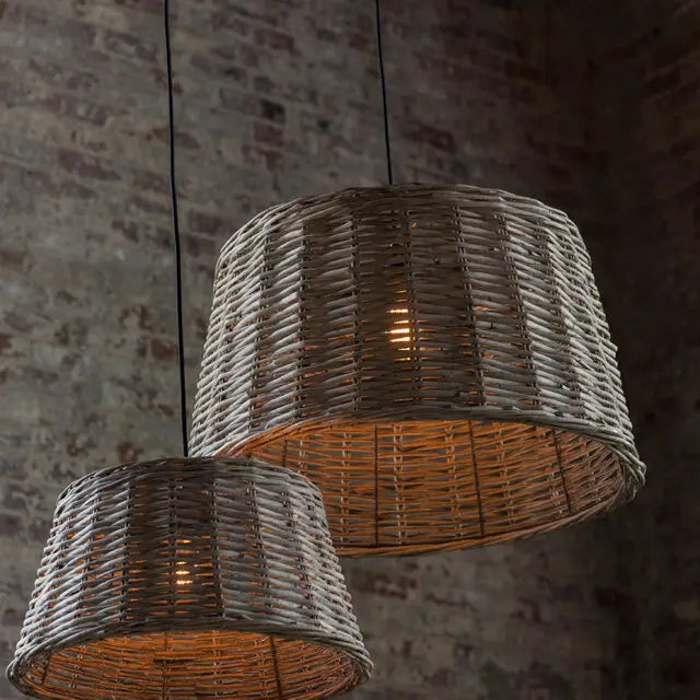 Round handwoven pendant lampshade in natural fiber